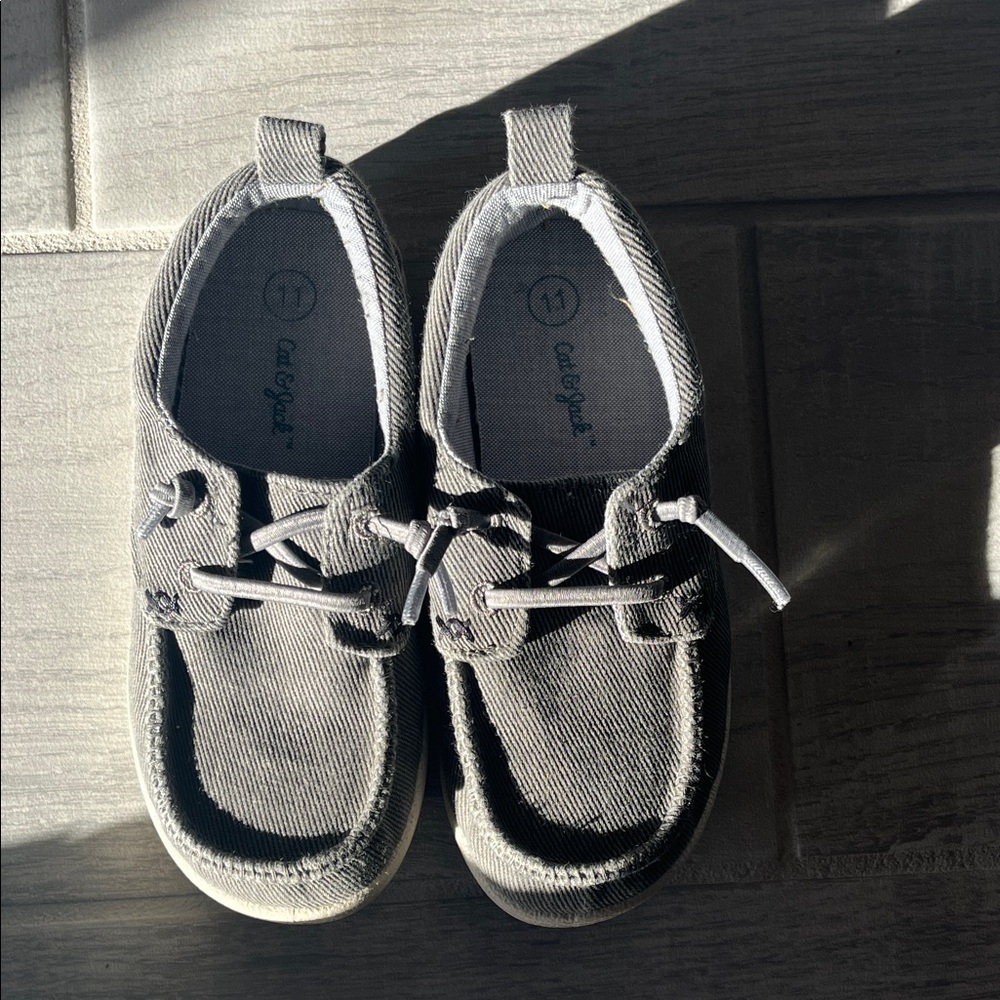 Cat & Jack Gray Kids Slip On Casual Shoe - Picture 6 of 8